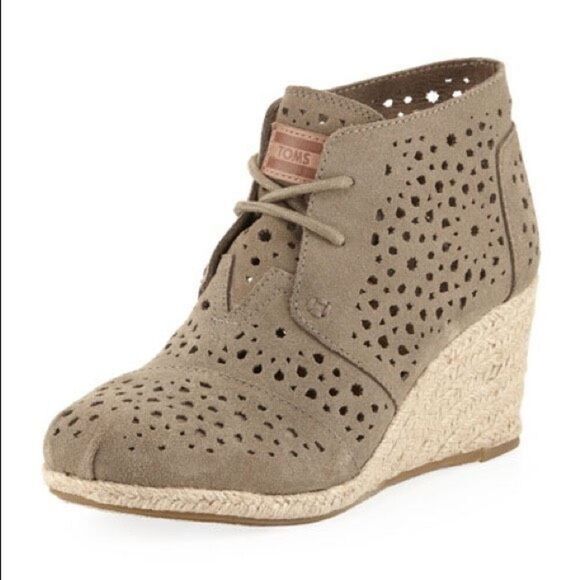 Toms Moroccan Taupe Suede Cutout Eyelets Lace Up Espadrille Wedge Heel Size 9 - Picture 1 of 9
